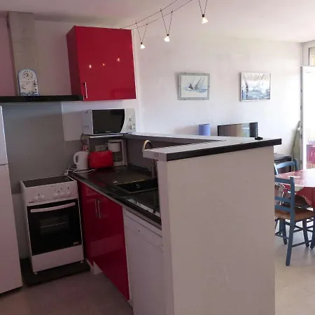 Lumineux Pieds Dans L'eau Au Lavandou - Fr-1-308-61 Apartmán Le Lavandou