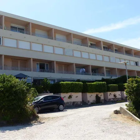 Lumineux Pieds Dans L'eau Au Lavandou - Fr-1-308-61 * Le Lavandou